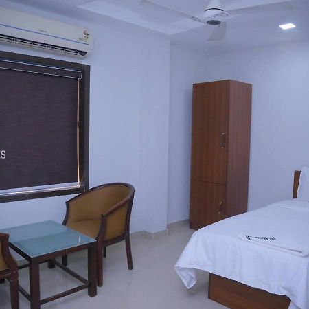 Redbell Suites Malapuram 马拉普兰 外观 照片