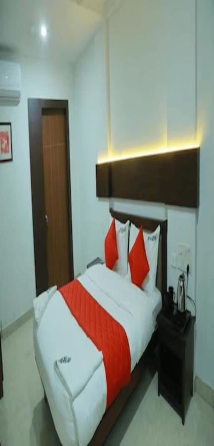 Redbell Suites Malapuram 马拉普兰 外观 照片